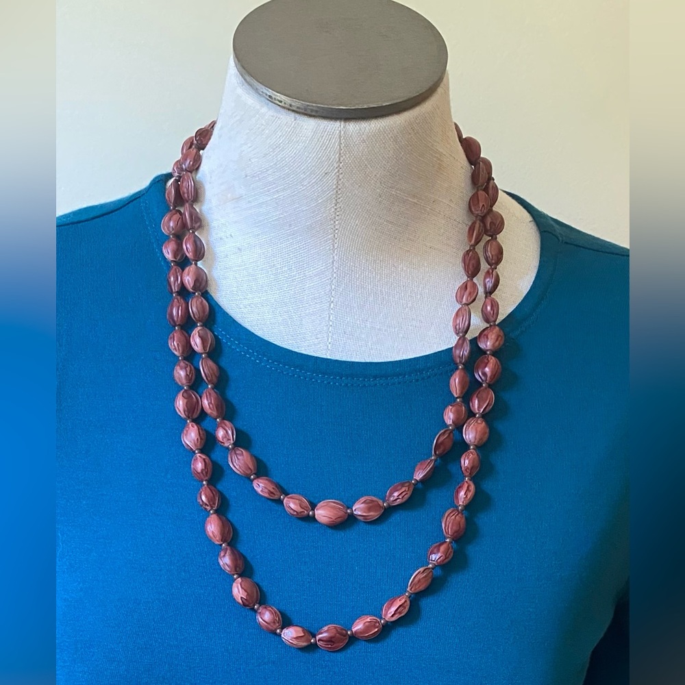Vintage Red Seed Nut Wood Necklace in Rich Brown